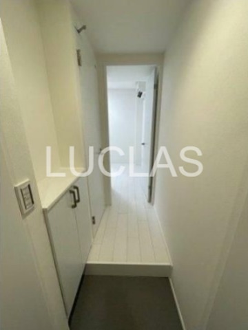 スカイヒルズ中野弥生町 玄関