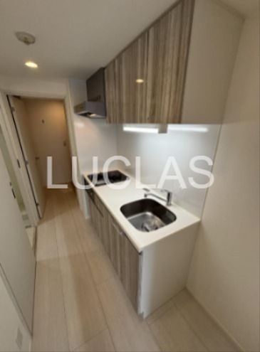 Ｂ　ＣＩＴＹ　ＡＰＡＲＴＭＥＮＴ　ＮＡＫＡＮＯ　ＥＡＳＴ キッチン