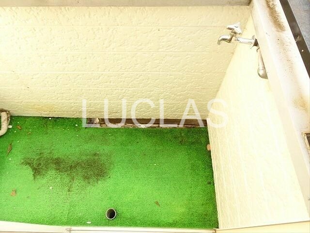 レオパレス幡ヶ谷第２ ベランダ