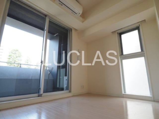 レジディア市ヶ谷 リビング