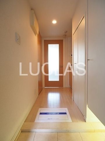 レジディア市ヶ谷 玄関