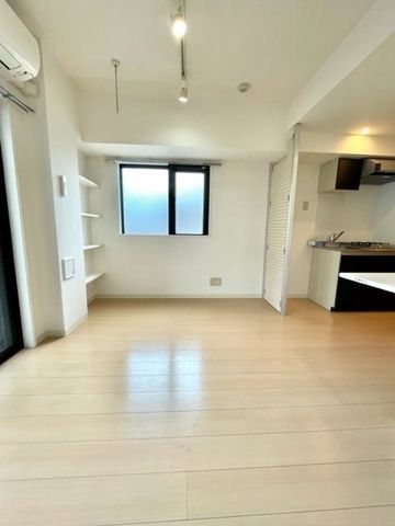 レジディア市谷薬王寺 玄関