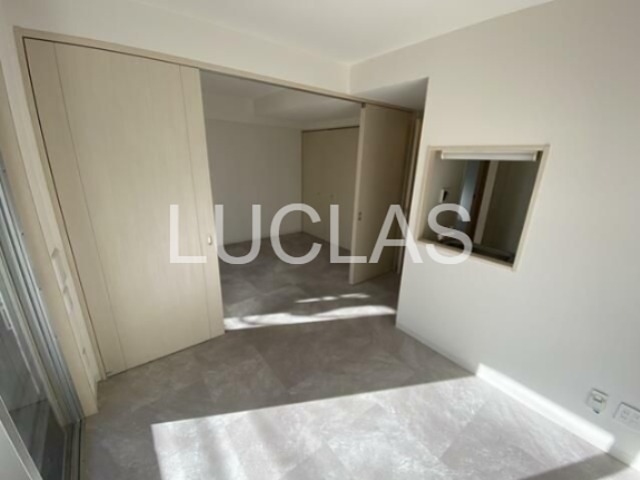 ヤサビアン リビング