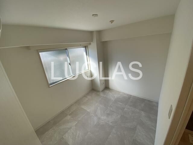 ヤサビアン ベッドルーム