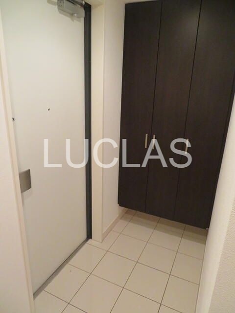 エアライズタワー 玄関