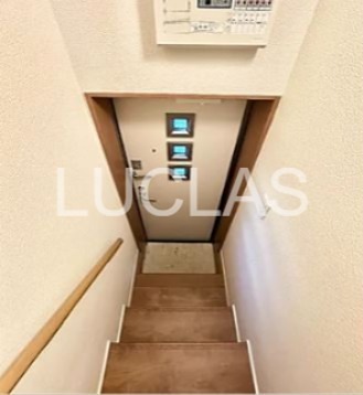 クラシェア中野新橋 玄関