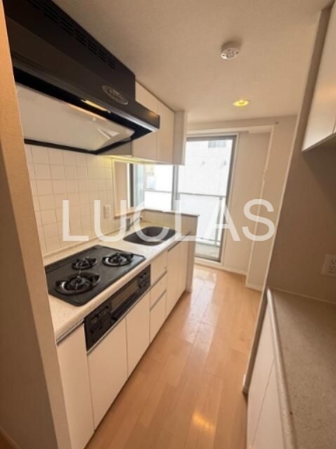 エスティメゾン新中野 キッチン