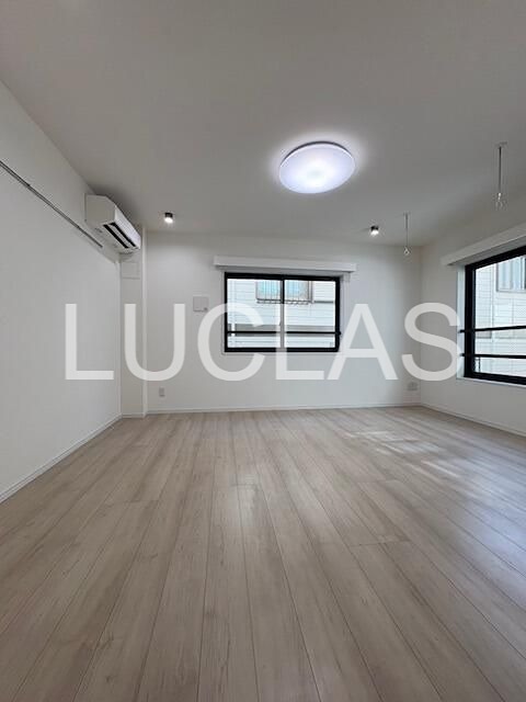 リアルワン要町 リビング