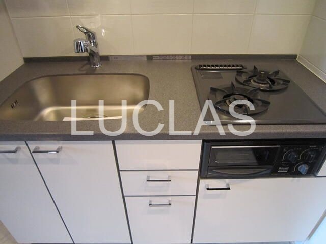 ファーストリアルタワー新宿  キッチン