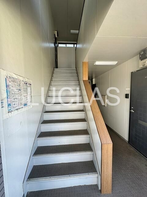 ケイエムヒルズ 玄関