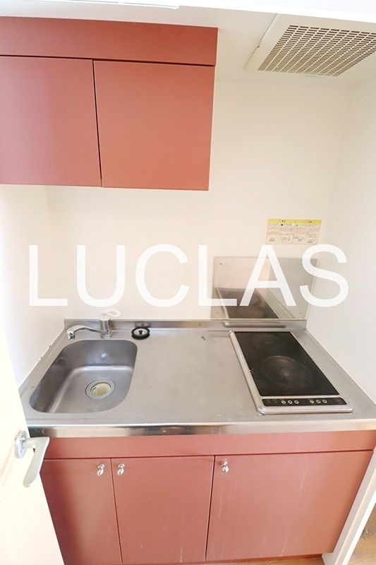 レオパレスゼルコヴァ キッチン