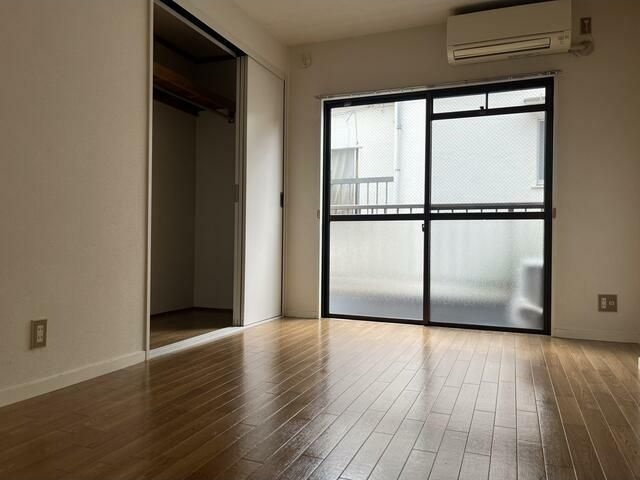 アーバン本間 ベッドルーム