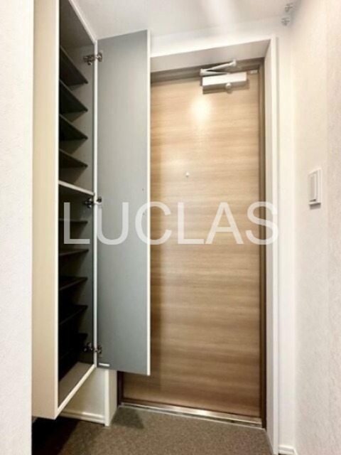 ベルシードステアー中野富士見町 玄関