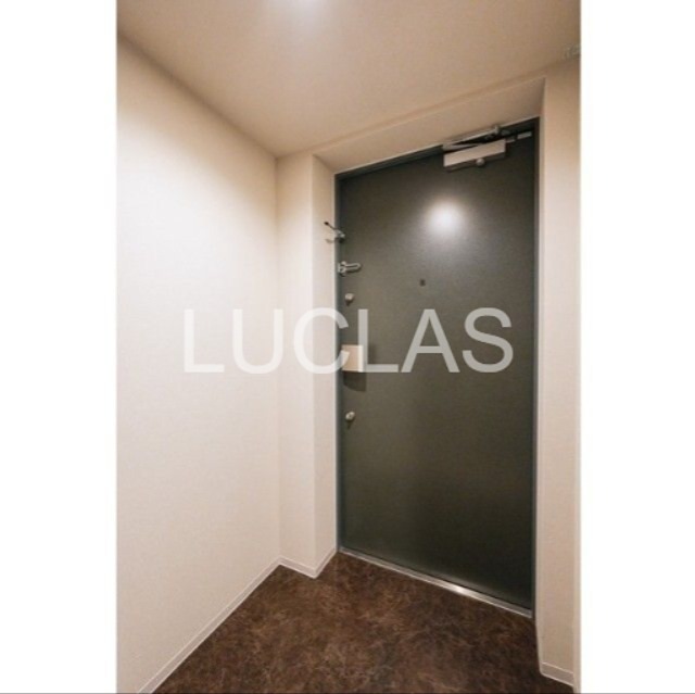 ウェルスクエア駒場東大前 玄関