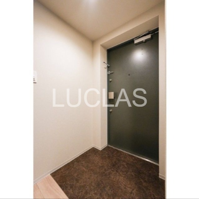 ウェルスクエア駒場東大前 玄関