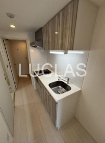 Ｂ　ＣＩＴＹ　ＡＰＡＲＴＭＥＮＴ　ＮＡＫＡＮＯ　ＥＡＳＴ キッチン