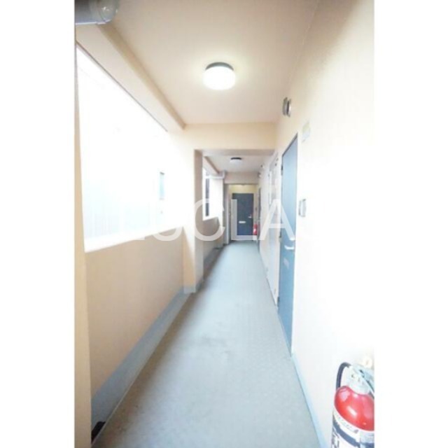 ルミエール梅丘 玄関