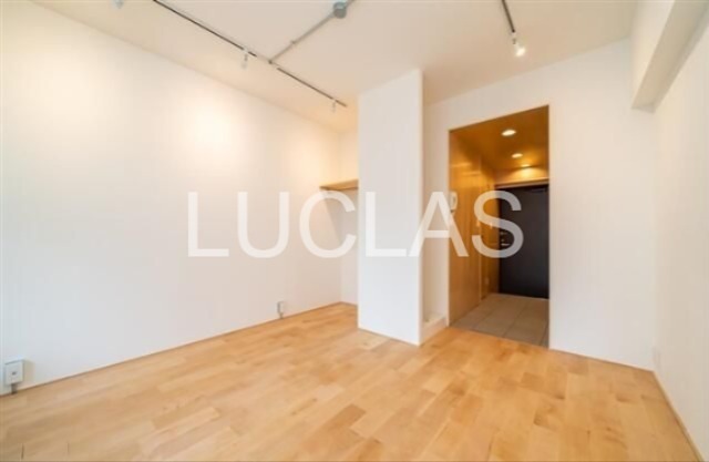 ルネ御苑プラザ ベッドルーム