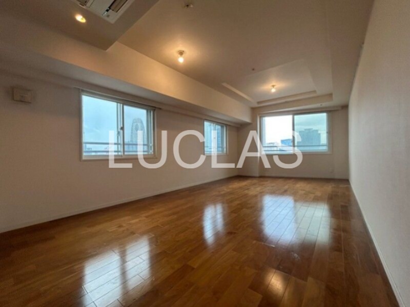 ファーストリアルタワー新宿  リビング