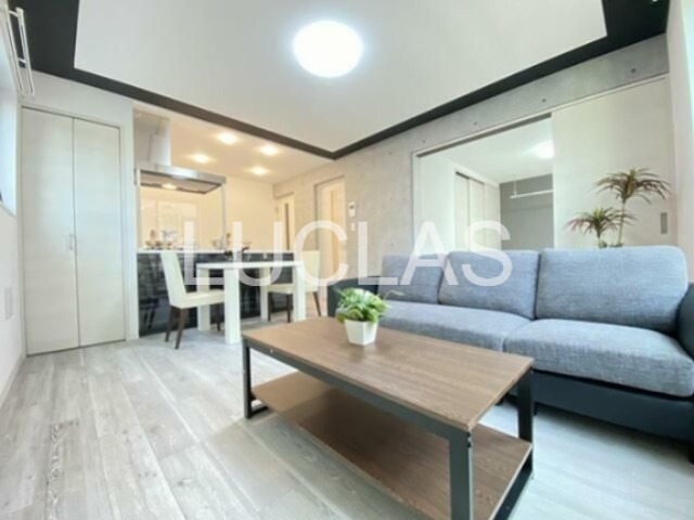 クリスタルコート中野新橋 リビング