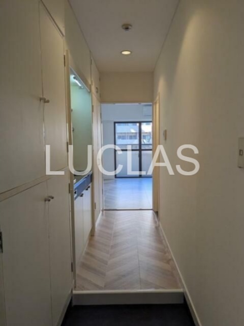 ライオンズマンション新宿東公園 玄関