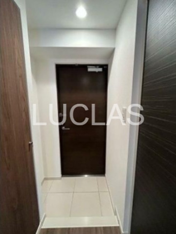 リージア西新宿 玄関