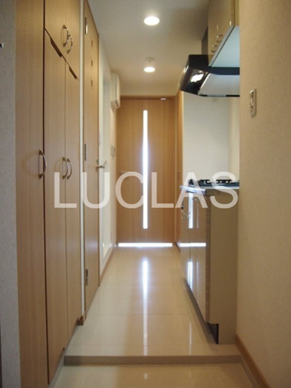 ルーブル西早稲田弐番館 玄関