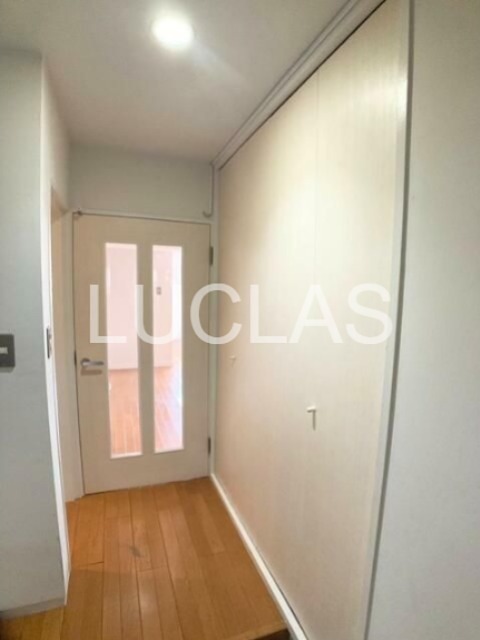 塔の山ハイツ 玄関