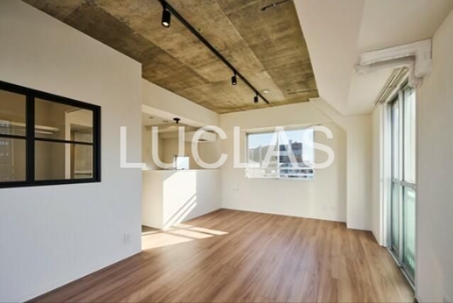 タイズ住吉 リビング