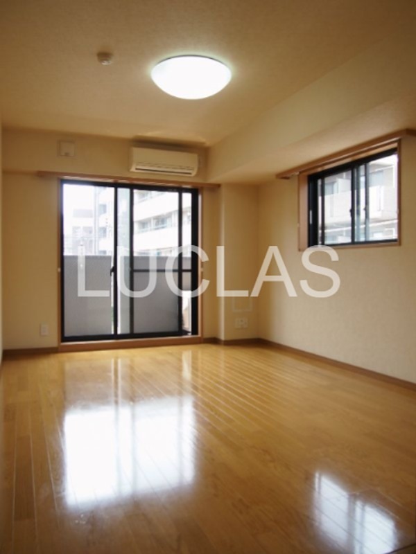 ルーブル中野新橋弐番館 リビング