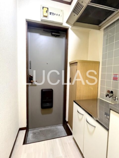 メゾンカメリア 玄関