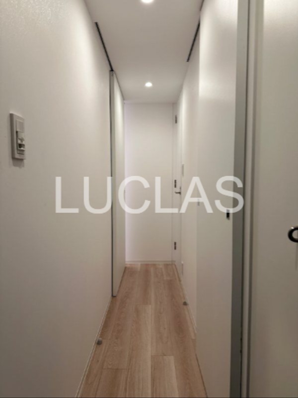 ZOOM西早稲田 玄関