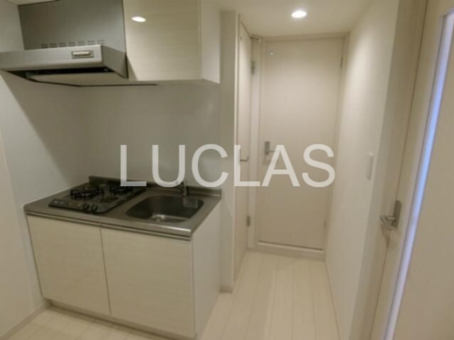 リブリ・西新宿 玄関