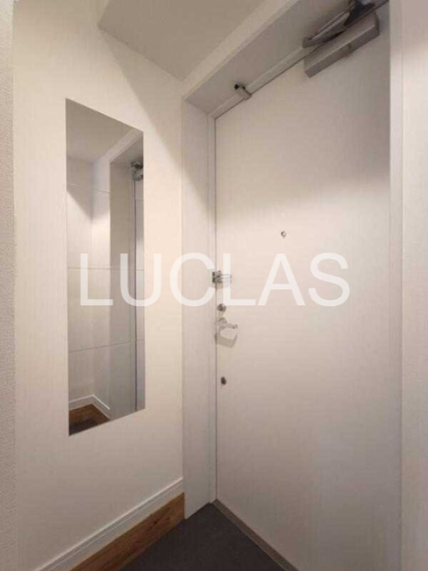 レジデンス西新宿スクエア 玄関