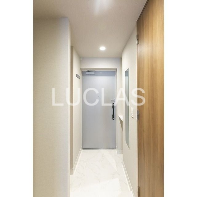 ＬＩＢＲ ＧＲＡＮＴ 西新宿 WEST 玄関