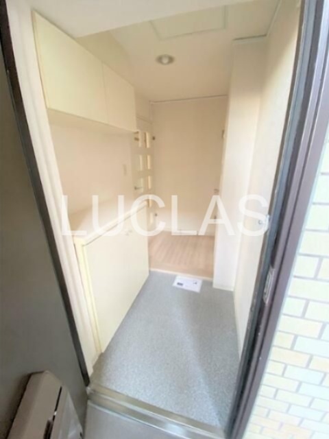 下落合ハウス 玄関