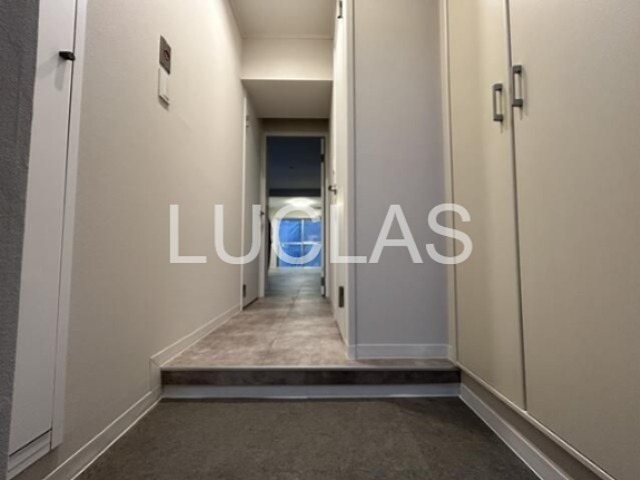 グランドパレス田町 玄関