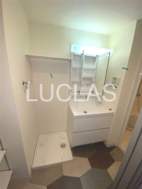 Ｂ　ＣＩＴＹ　ＡＰＡＲＴＭＥＮＴ　ＳＨＩＮＪＵＫＵ　ＮＷ その他9