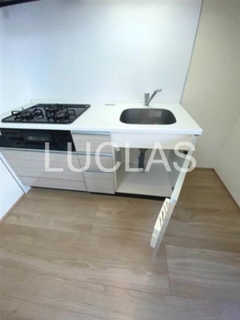 Ｂ　ＣＩＴＹ　ＡＰＡＲＴＭＥＮＴ　ＳＨＩＮＪＵＫＵ　ＮＷ キッチン