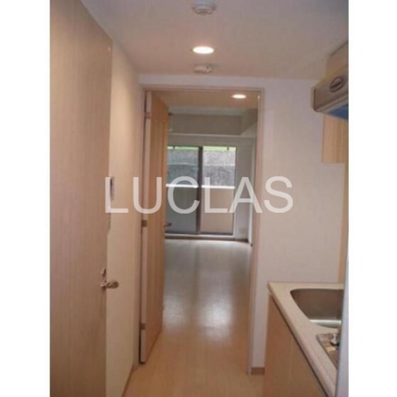 グランハイツ東新宿 玄関