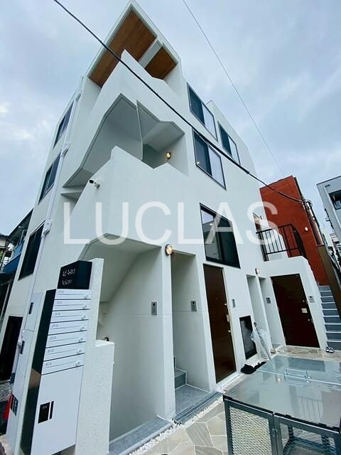 アドアストラ中野 302号室 外観