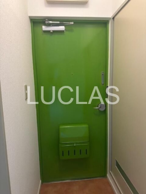 アストラル上落合 玄関
