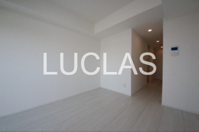 Ｂ　ＣＩＴＹ　ＡＰＡＲＴＭＥＮＴ　ＮＡＫＡＮＯ　ＥＡＳＴ リビング