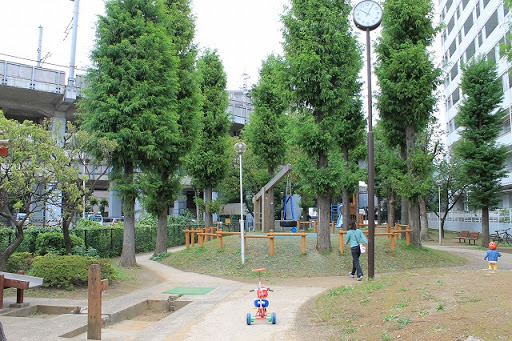 白金アネックス 公園