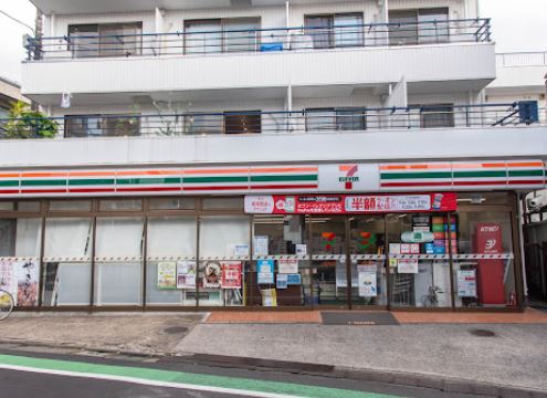 ミルフィーユ富ヶ谷 コンビニ