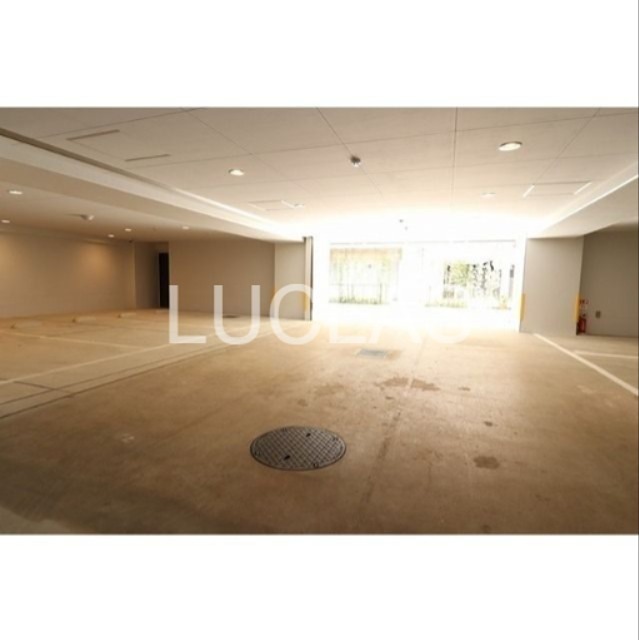 ＬＩＢＲ　ＧＲＡＮＴ　西新宿ＥＡＳＴ 駐車場