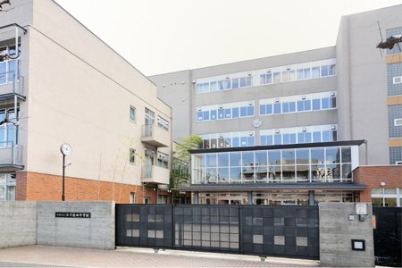 センテニアルタワー 中学校