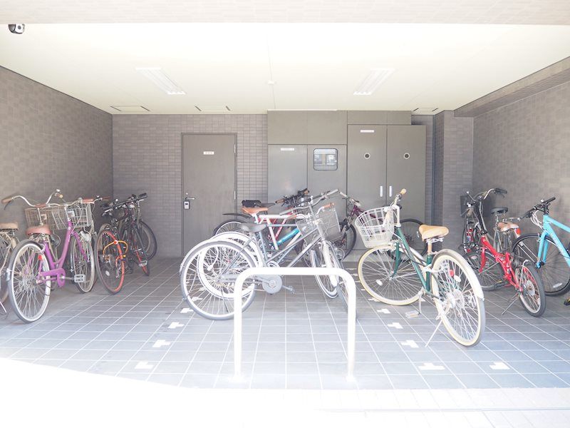 ルーブル神宮前 駐車場