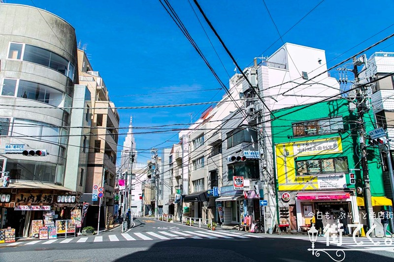 ルーブル神宮前 ショッピング施設