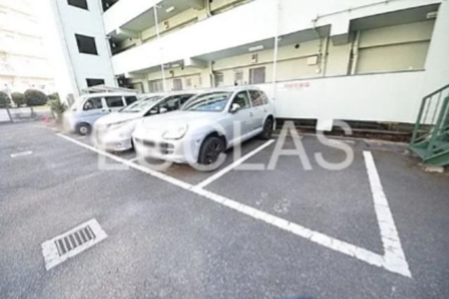 池亀マンション 駐車場